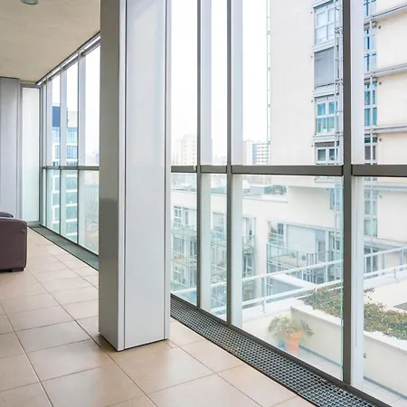 Przy Arkadia 2 Sypialnie Balkon Widok 8 Pietro Metro Gdanska Garaz Apartmán