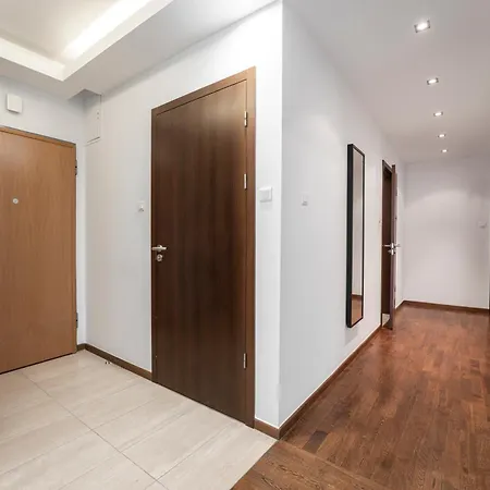Przy Arkadia 2 Sypialnie Balkon Widok 8 Pietro Metro Gdanska Garaz * Varšava