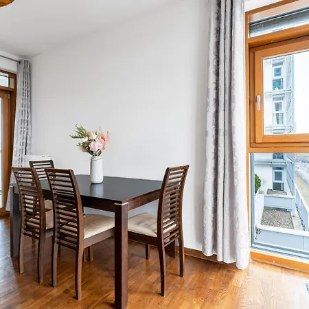 Apartment Przy Arkadia 2 Sypialnie Balkon Widok 8 Pietro Metro Gdanska Garaz