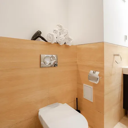 Przy Arkadia 2 Sypialnie Balkon Widok 8 Pietro Metro Gdanska Garaz Varšava