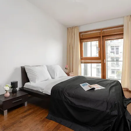 Przy Arkadia 2 Sypialnie Balkon Widok 8 Pietro Metro Gdanska Garaz