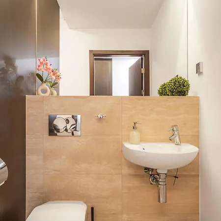 Przy Arkadia 2 Sypialnie Balkon Widok 8 Pietro Metro Gdanska Garaz